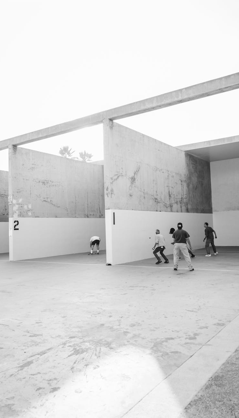 HANDBALL WALL